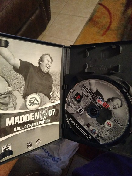 Madden NFL 07: Hall of Fame Edition (Sony PlayStation 2 PS2, 2006) Complete - Picture 2 of 2